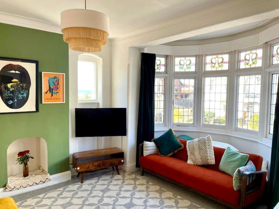3 Bedroom Spacious Seaside Apartment With Estuary Views Southend-on-Sea Esterno foto