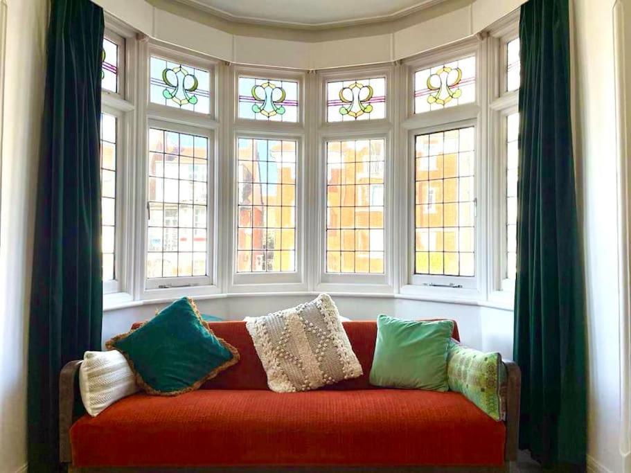 3 Bedroom Spacious Seaside Apartment With Estuary Views Southend-on-Sea Esterno foto
